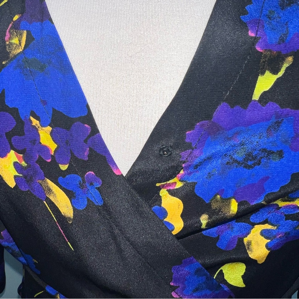 Yumi Kim 100% Silk Floral V-Neck Midi Wrap Dress Women’s Size Small - Picture 5 of 14